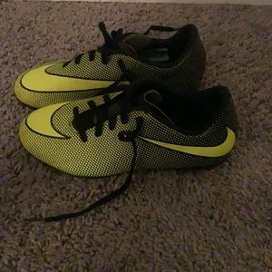 Boys Nike low cut football cleats